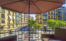 Downtown Design Apartment